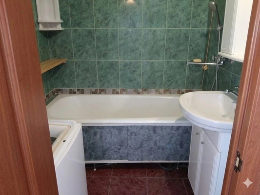 Продам однокомнатную (1-комн.) квартиру, Литовский б-р, 34, Москва г