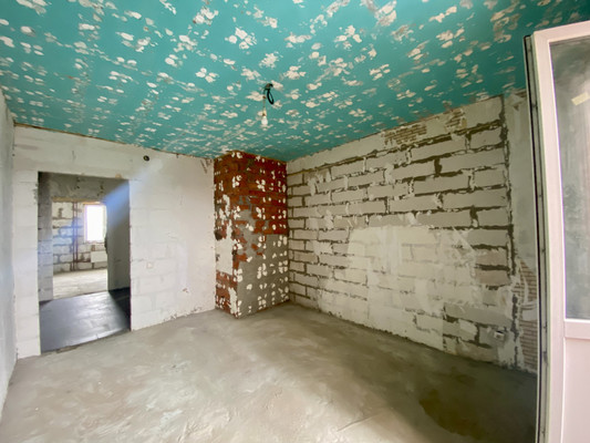 Продам трехкомнатную (3-комн.) квартиру, Больничный (Климовск мкр.) проезд, 2к2, Подольск г