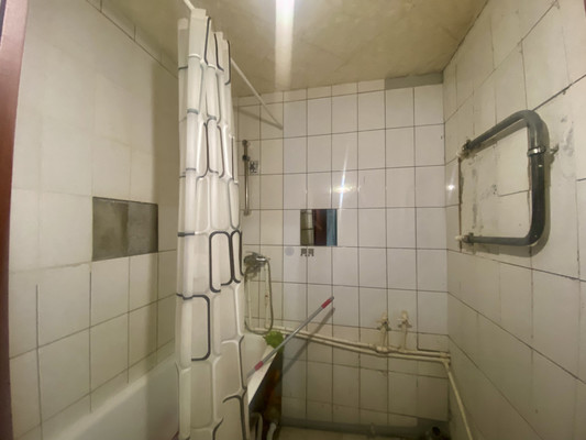 Продам трехкомнатную (3-комн.) квартиру, Больничный (Климовск мкр.) проезд, 2к2, Подольск г