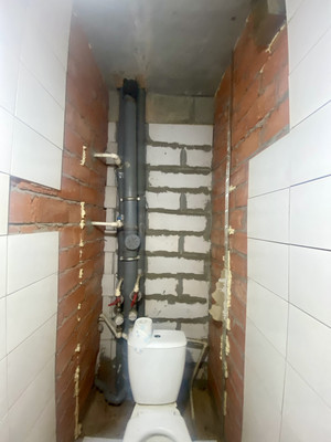 Продам трехкомнатную (3-комн.) квартиру, Больничный (Климовск мкр.) проезд, 2к2, Подольск г