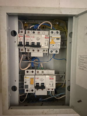 Продам трехкомнатную (3-комн.) квартиру, Больничный (Климовск мкр.) проезд, 2к2, Подольск г