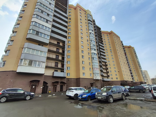 Продам однокомнатную (1-комн.) квартиру, Октябрьская наб, 124Ак7, Санкт-Петербург г