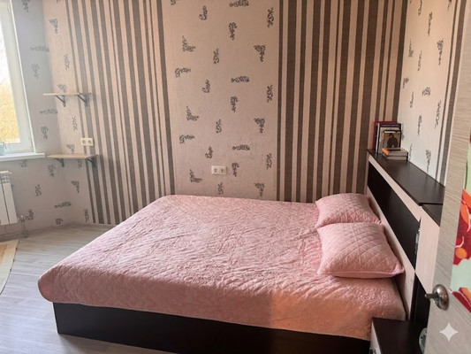 Продам однокомнатную (1-комн.) квартиру, Госпитальная ул, 10, Селятино рп