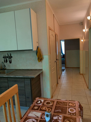 Продам трехкомнатную (3-комн.) квартиру, Винокурова ул, 12к3, Москва г