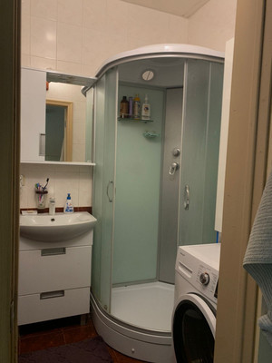 Продам трехкомнатную (3-комн.) квартиру, Винокурова ул, 12к3, Москва г