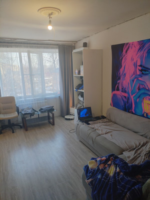 Продам двухкомнатную (2-комн.) квартиру, Кирпичная ул, 6, Алексин г