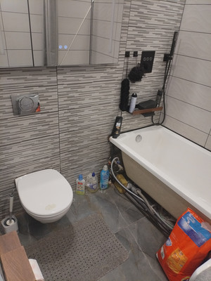 Продам двухкомнатную (2-комн.) квартиру, Кирпичная ул, 6, Алексин г