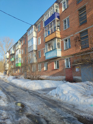 Продам двухкомнатную (2-комн.) квартиру, Кирпичная ул, 6, Алексин г