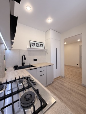 Продам двухкомнатную (2-комн.) квартиру, Ленинский пр-кт, 34, Йошкар-Ола г