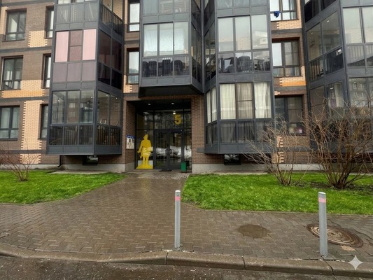 Продам однокомнатную (1-комн.) квартиру, Жасминовая ул, 5, Апрелевка г