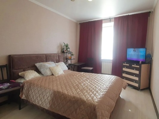 Продам двухкомнатную (2-комн.) квартиру, Дугинец ул, 107, Кропоткин г