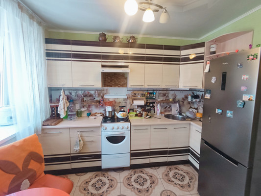 Продам однокомнатную (1-комн.) квартиру, Боевая ул, 145А, Казань г