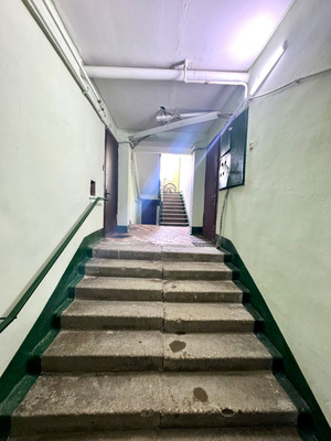 Продам двухкомнатную (2-комн.) квартиру, Карла Либкнехта ул, 1, Рошаль г