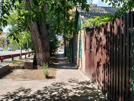 Продам участок 2,5 соток, ИЖС, Нариманова ул, 105, Ростов-на-Дону г, 0 км от города