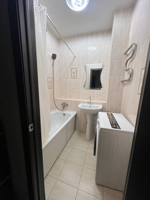 Продам двухкомнатную (2-комн.) квартиру, Совхозная ул, 1к3, Краснодар г