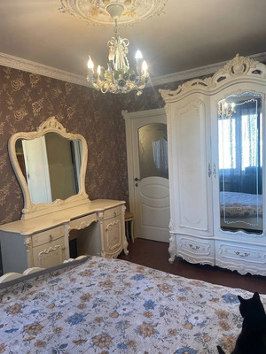 Продам трехкомнатную (3-комн.) квартиру, Рощинская ул, 9, Гатчина г