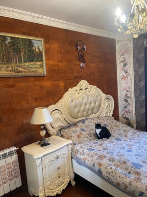 Продам трехкомнатную (3-комн.) квартиру, Рощинская ул, 9, Гатчина г