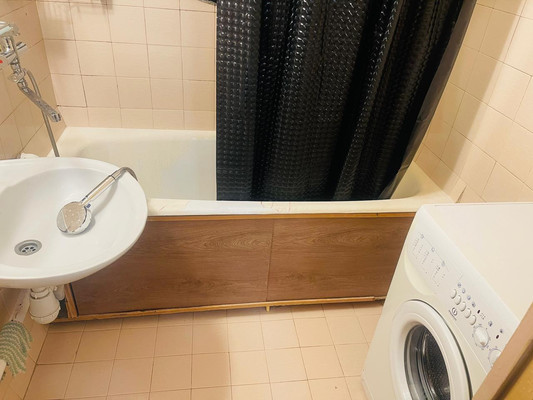 Продам однокомнатную (1-комн.) квартиру, Хачатуряна ул, 2, Москва г