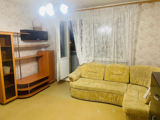 Продам однокомнатную (1-комн.) квартиру, Хачатуряна ул, 2, Москва г