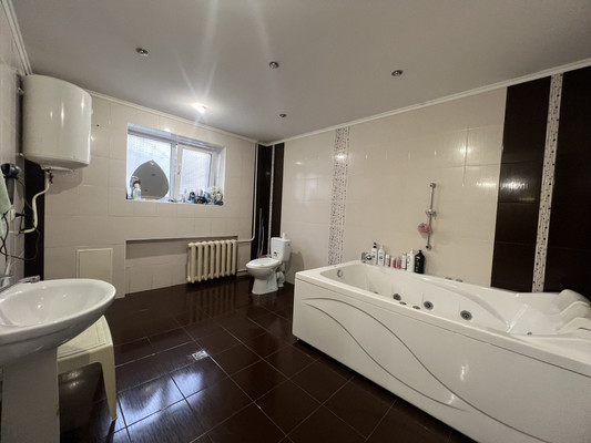 Продам двухкомнатную (2-комн.) квартиру, Беспалова ул, 31а, Симферополь г