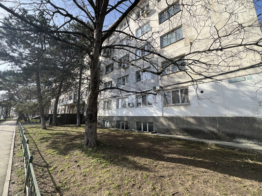 Продам двухкомнатную (2-комн.) квартиру, Беспалова ул, 31а, Симферополь г