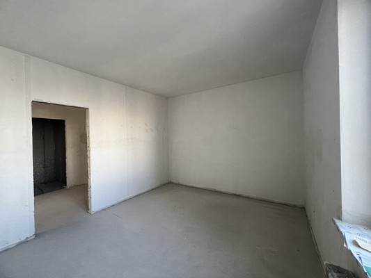 Продам двухкомнатную (2-комн.) квартиру, Крымской весны ул, 5к6, Мирное с