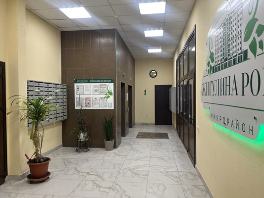 Продам двухкомнатную (2-комн.) квартиру, Крымской весны ул, 5к6, Мирное с