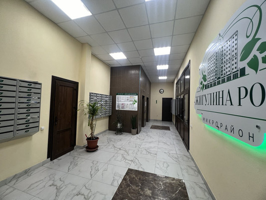 Продам двухкомнатную (2-комн.) квартиру, Крымской весны ул, 5к6, Мирное с