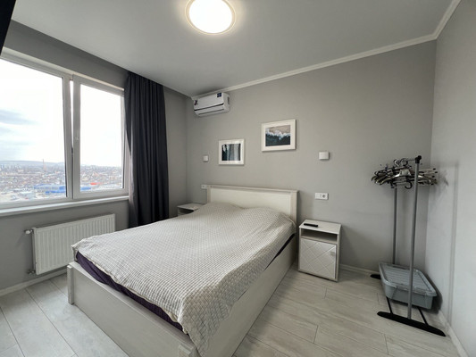 Сдам однокомнатную (1-комн.) квартиру, Крымской весны ул, 5к6, Мирное с