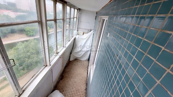 Продам двухкомнатную (2-комн.) квартиру, Дегунинская ул, 13к2, Москва г