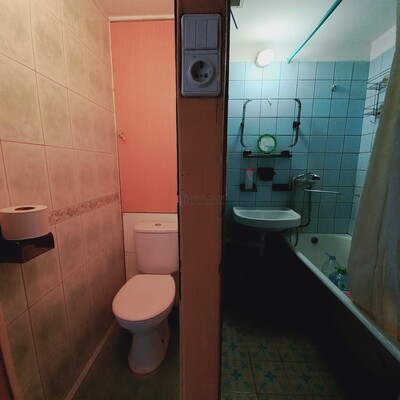 Продам трехкомнатную (3-комн.) квартиру, Ореховый проезд, 31, Москва г