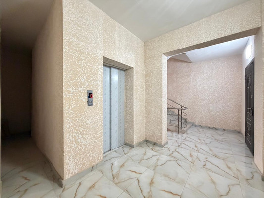 Продам двухкомнатную (2-комн.) квартиру, Тарчокова ул, 31, Нальчик г