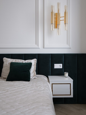 Продам двухкомнатную (2-комн.) квартиру, Свердловская наб, 58, Санкт-Петербург г