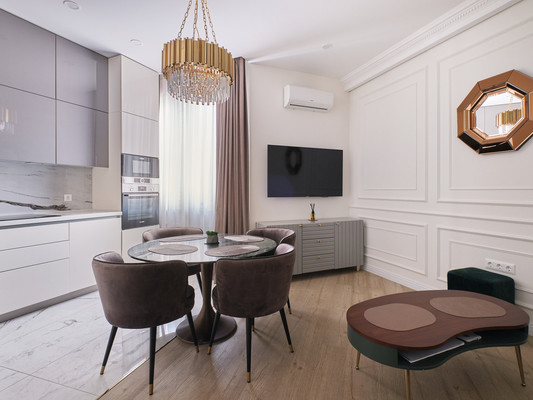 Продам двухкомнатную (2-комн.) квартиру, Свердловская наб, 58, Санкт-Петербург г