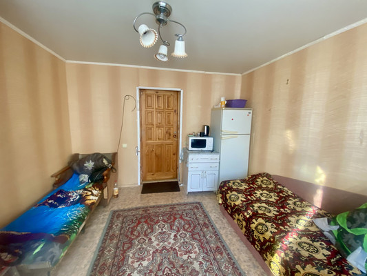 Продам комнату в 8-комн. квартире, 9 Января ул, 272, Воронеж г