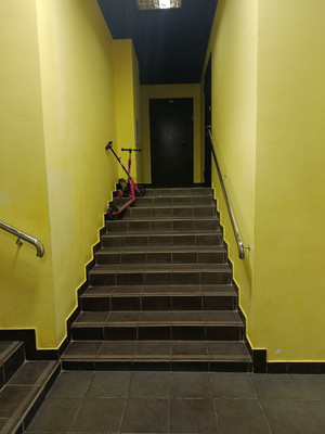 Продам однокомнатную (1-комн.) квартиру, Жасминовая ул, 5, Апрелевка г