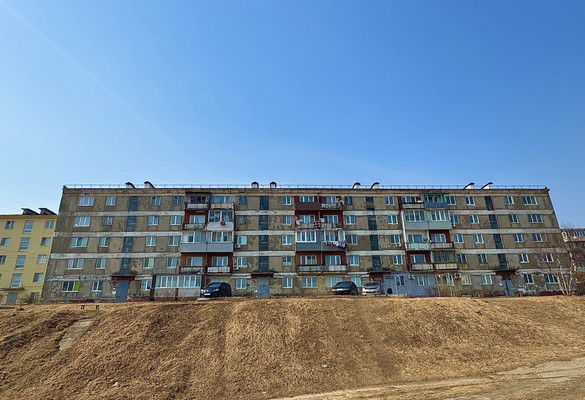 Продам трехкомнатную (3-комн.) квартиру, Морская ул, 19, Дунай п