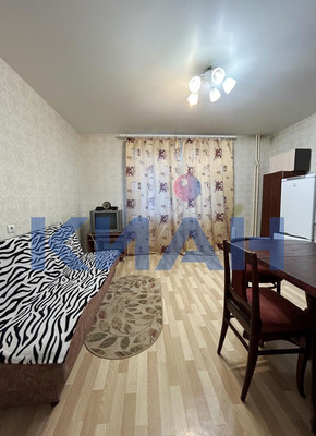 Продам однокомнатную (1-комн.) квартиру, Апрельская ул, 5а, Красноярск г