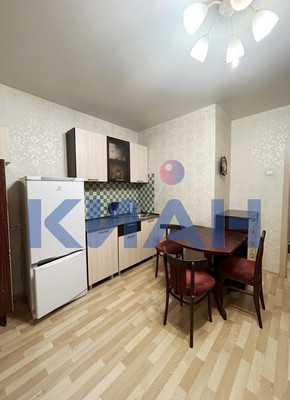 Продам однокомнатную (1-комн.) квартиру, Апрельская ул, 5а, Красноярск г