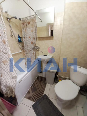 Продам однокомнатную (1-комн.) квартиру, Апрельская ул, 5а, Красноярск г