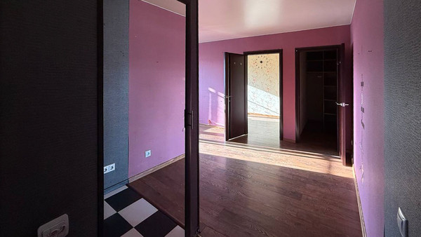 Продам двухкомнатную (2-комн.) квартиру, Дорожная ул, 2, Октябрьский рп