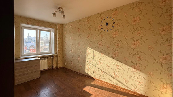 Продам двухкомнатную (2-комн.) квартиру, Дорожная ул, 2, Октябрьский рп