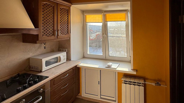 Продам двухкомнатную (2-комн.) квартиру, Дорожная ул, 2, Октябрьский рп