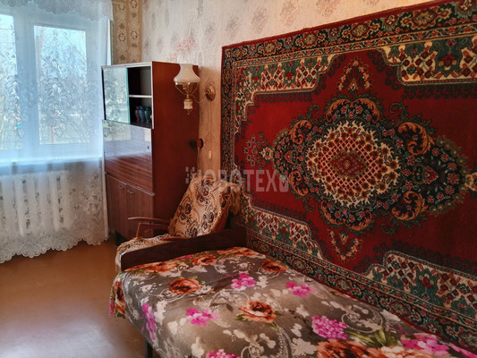 Продам двухкомнатную (2-комн.) квартиру, Промысловая ул, 22, Каневская ст-ца