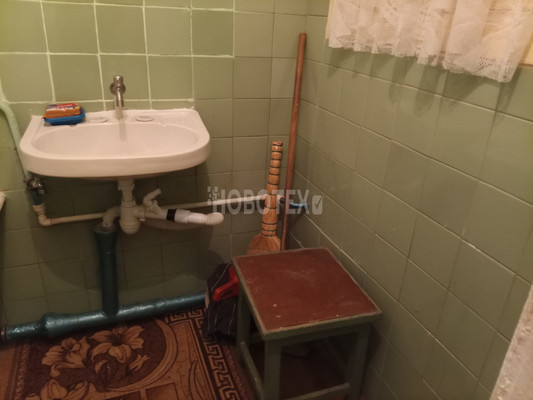 Продам двухкомнатную (2-комн.) квартиру, Промысловая ул, 22, Каневская ст-ца