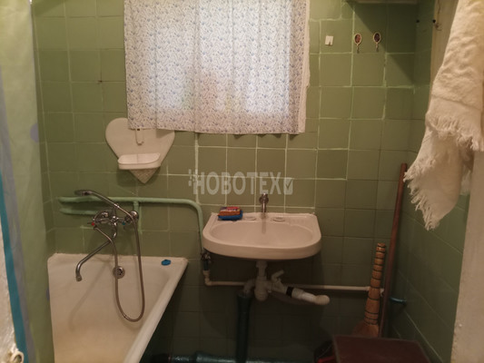 Продам двухкомнатную (2-комн.) квартиру, Промысловая ул, 22, Каневская ст-ца