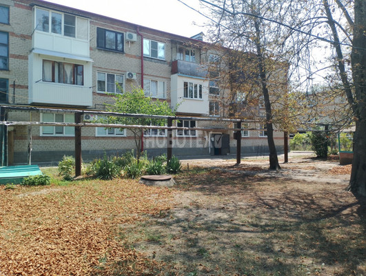 Продам двухкомнатную (2-комн.) квартиру, Промысловая ул, 22, Каневская ст-ца