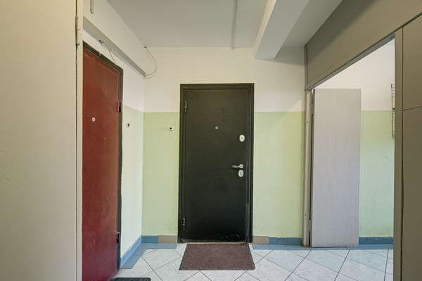 Продам трехкомнатную (3-комн.) квартиру, 22, Коммунарка п