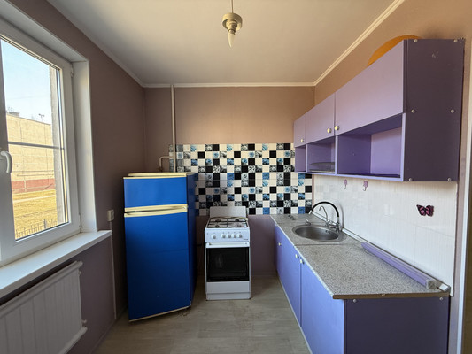 Продам однокомнатную (1-комн.) квартиру, Трудящихся б-р, 8, Колпино г