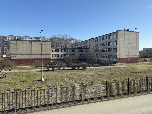 Продам однокомнатную (1-комн.) квартиру, Трудящихся б-р, 8, Колпино г